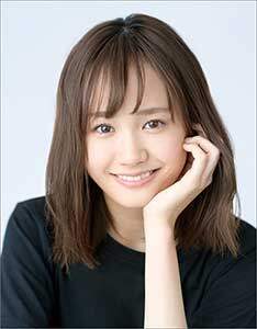 尾碕真花　２０２１年カレンダー