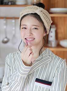市川美織　２０２１年カレンダー