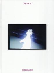 ＴＨＥ　ｉＤＯＬ　三宅健写真集